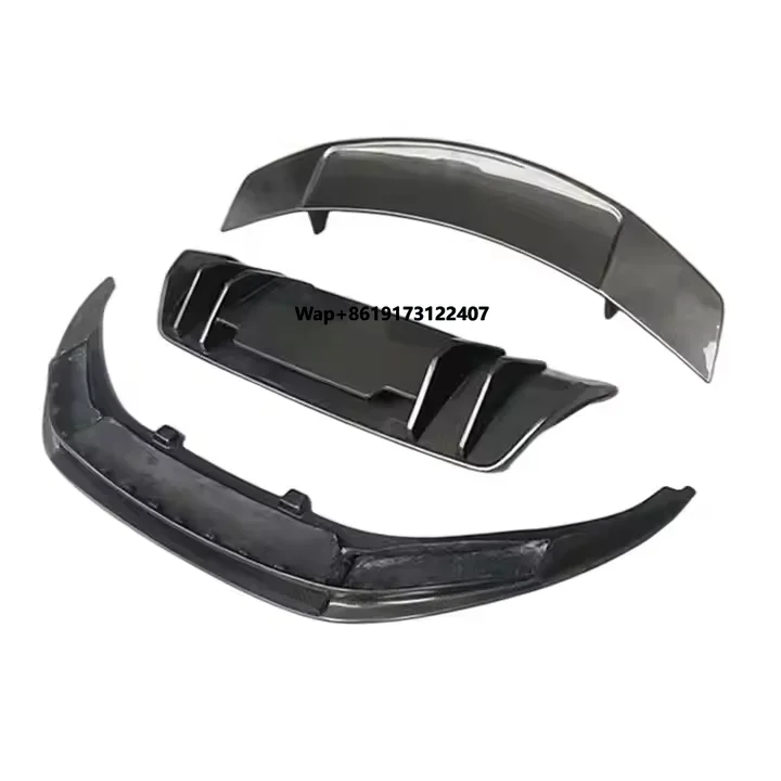 High-Quality Body Kit for R8 2017-2019 Upgrade V Style Body Kit Front Lip Rear Lip Rear Spoiler Carbon Fiber