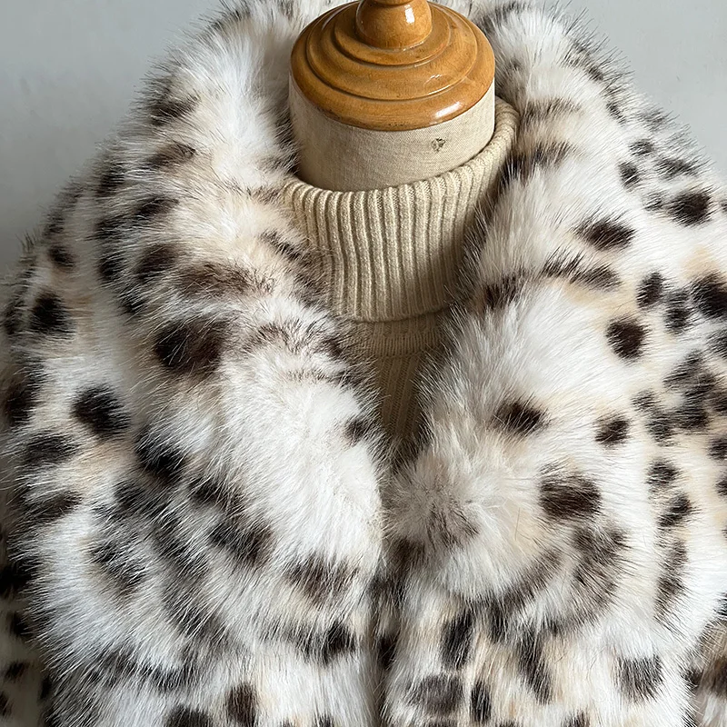 Leopard Point Short Fur Coat for Women Turndown Collar Casual Faux Fur Coat Fluffy Jacket Artificial Fur Coat Winter 2023