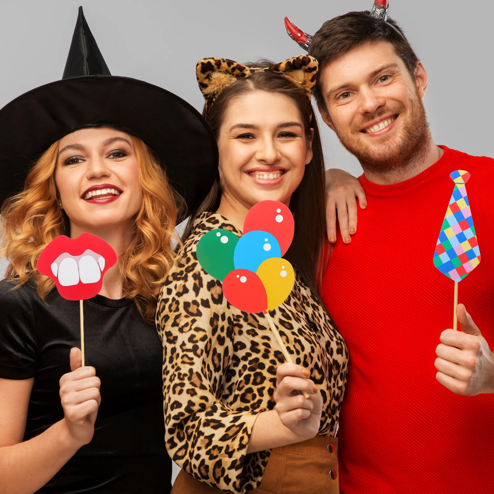 

36pcs Photo Booth Props For Wedding Birthday Carnival Bachelorette Party Decoration Accessories Circus Theme Handheld