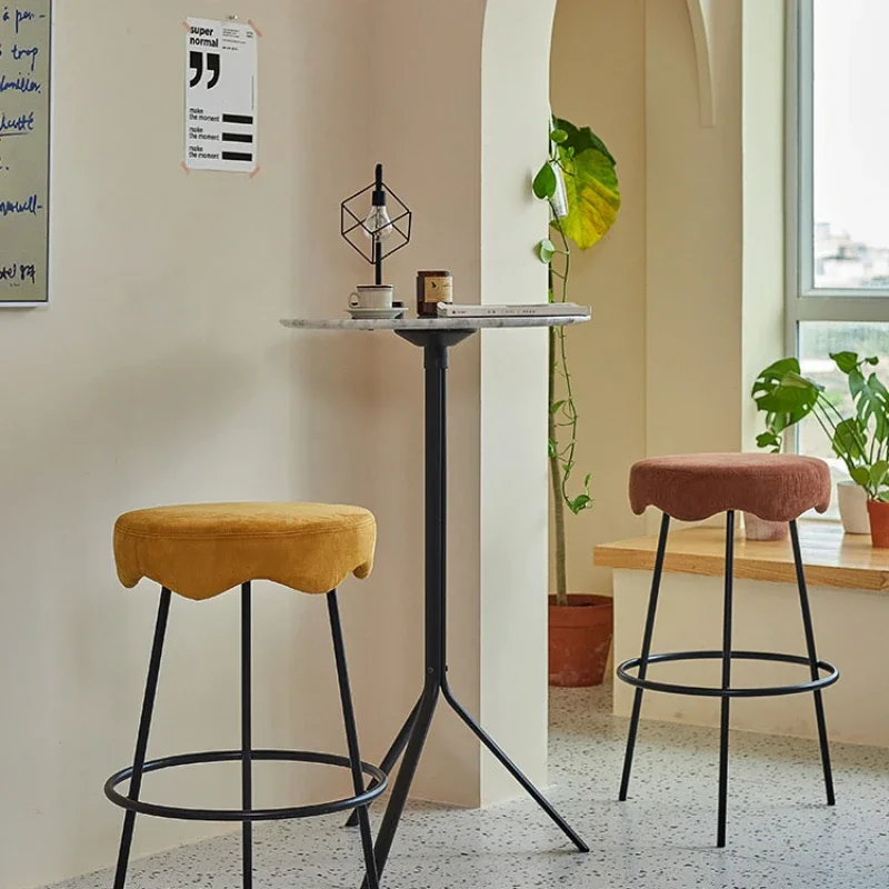 

Nordic Wrought Iron Bar Stools for Kitchen Furniture Retro High Stool Modern Minimalist Designer Household Coffee Shop Bar Stool
