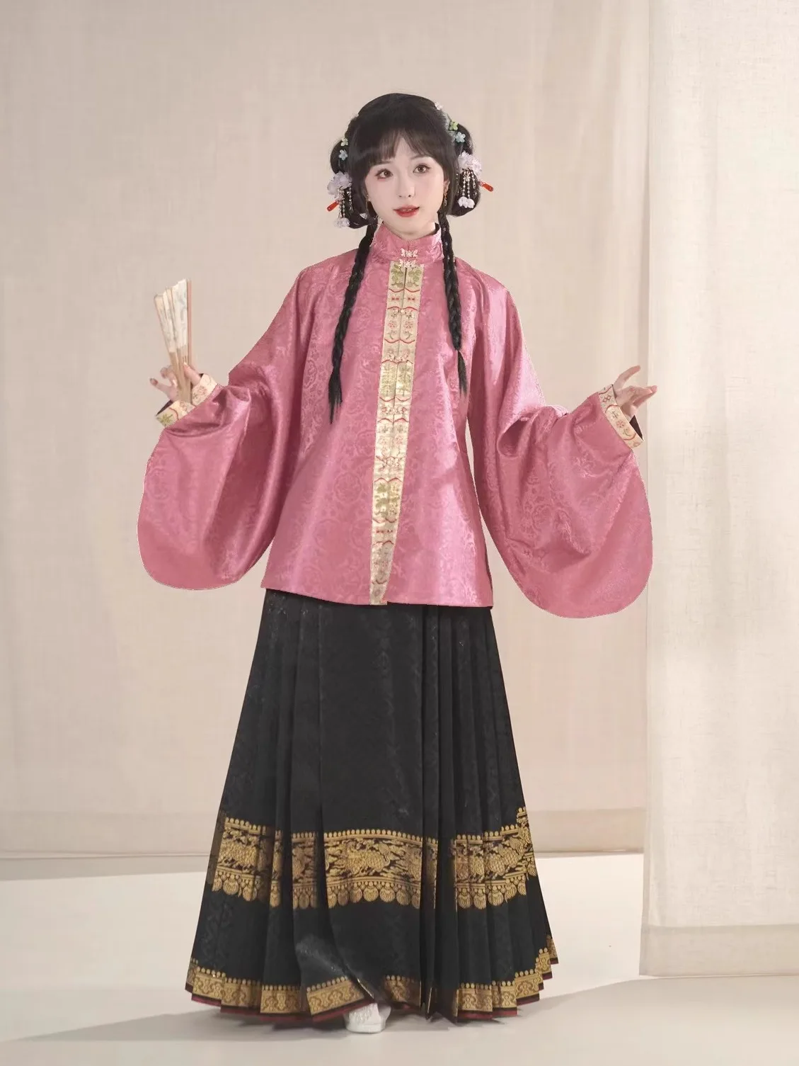 

Nanan Flavor ape Pomeanate Fruit Pattern Gold Satin Surface Spring Sle ort irt Женский комплект Hanfu с воротником-стойкой