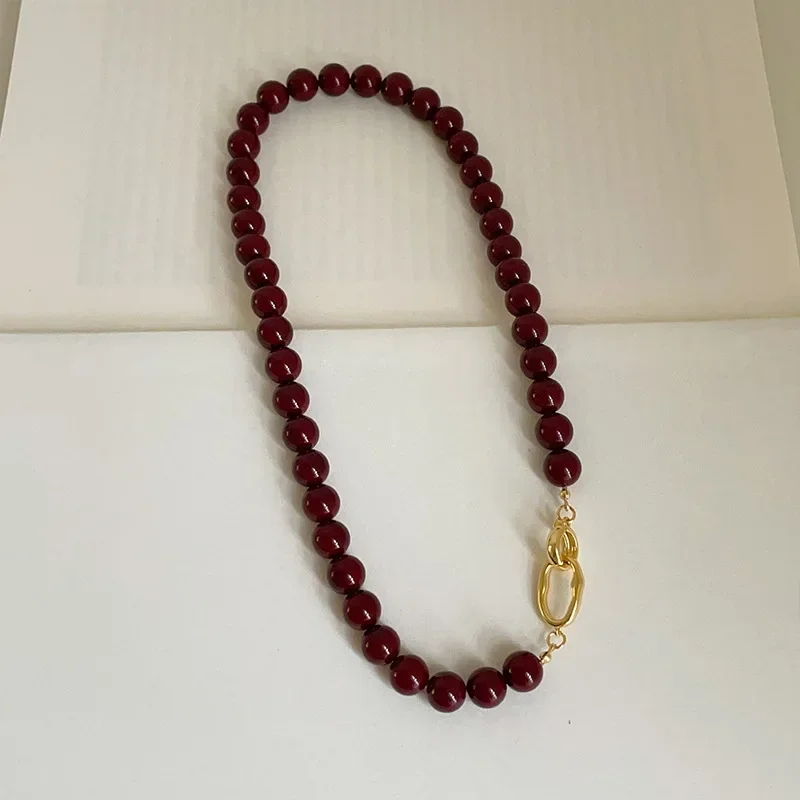 Minar – collier de perles en pierre naturelle d'agate rouge foncé française pour femmes, chaîne plaquée or, Double fermoir à bascule, ras de cou circulaire