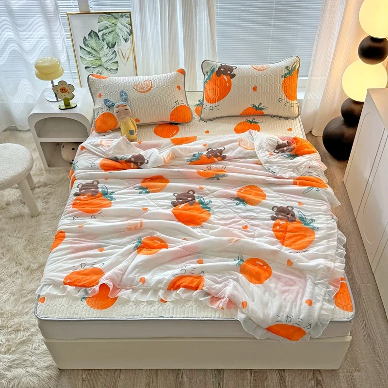 Orange Bear Print Summer Quilts Washable Lace Kids Adult Queen Size Bed Thin Comforter Cute Cartoon Blanket for Bedroom Bedding