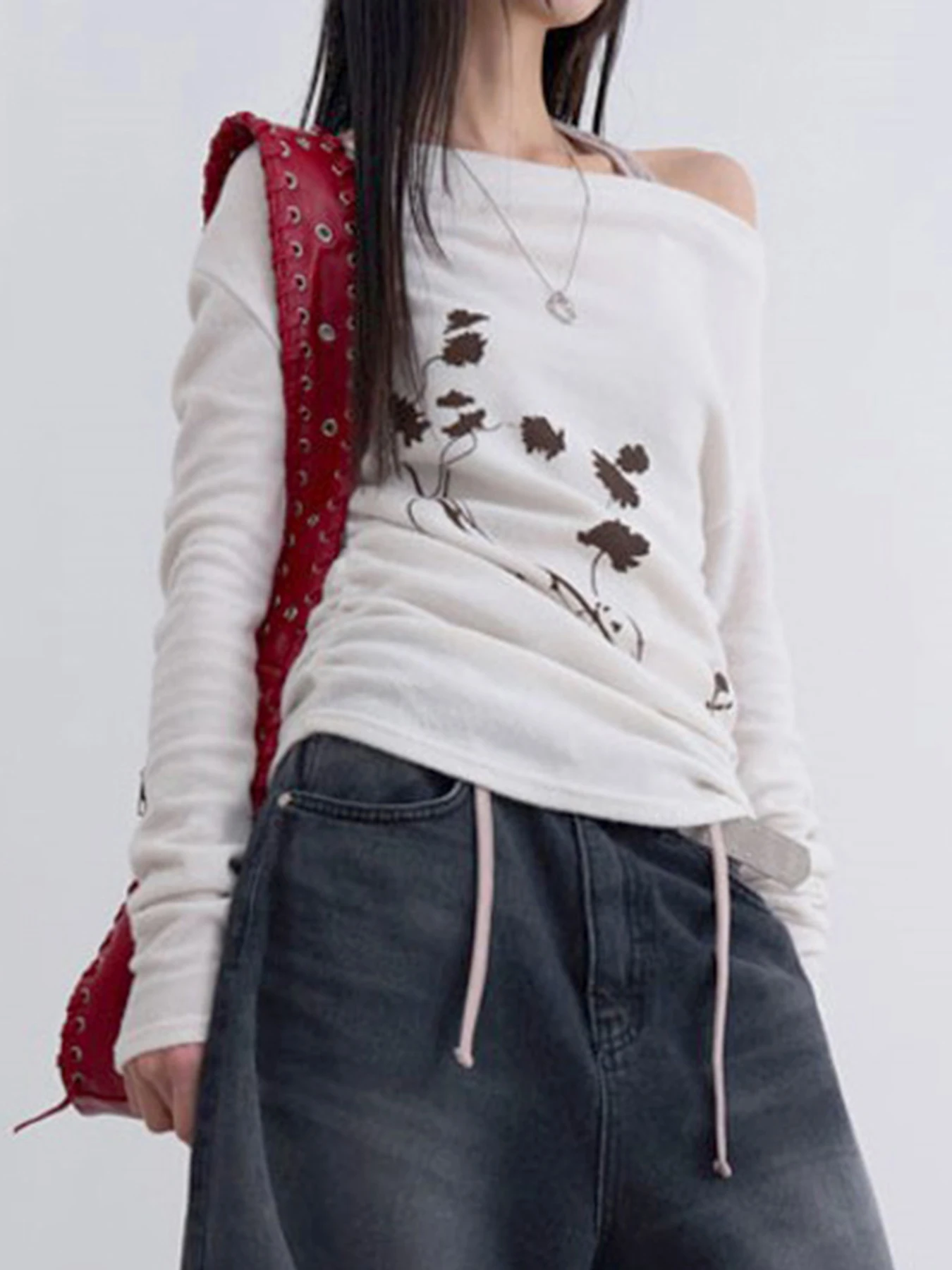 レトロなウエストシェイプワンショルダーTシャツ、女性用ストリートスタイル、花柄プリント、ロングスリーブ、ストレートカットアウタートップ