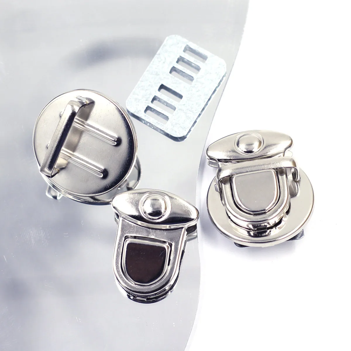 Metal Round Frame Press Locks Clasps For Coins Purse Handbag Handle Accessories 3x2.5cm High Quality