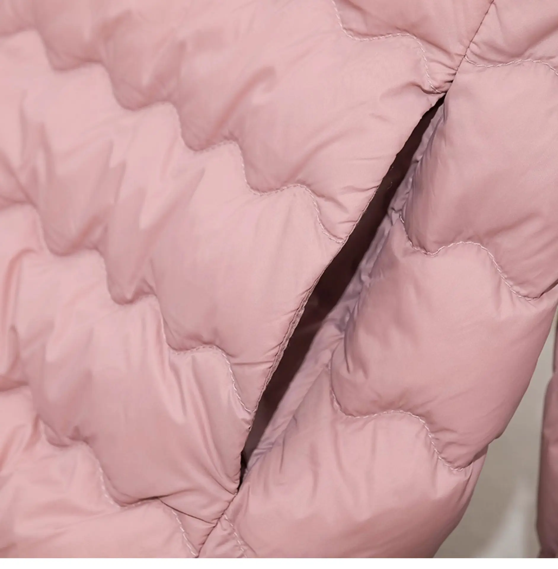 LANMREM Women Crew Neck Lightweight Short Down Jacket Wave Quilted Zipper Closure Portable Inner Wear Puffer Outerwear Coat