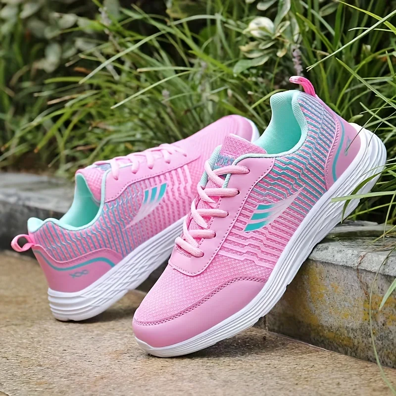 Spring and Autumn Ladies Daily Women\'s Shoes Casual Sports Korean Fashion Breathable Flat Bottom Running Light Travel Sneakers