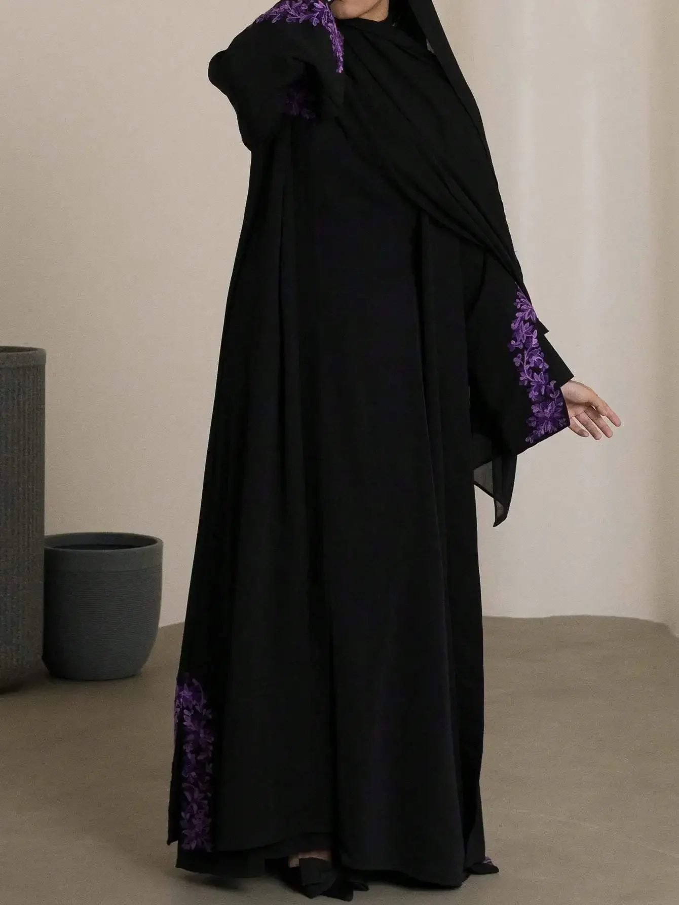 ผู้หญิงหลวมเย็บปักถักร้อย Abaya แขนยาวเปิดด้านหน้า Abayas ตะวันออกกลางอาหรับ Kaftan Maxi Jilbabs ไม่มี Hijab