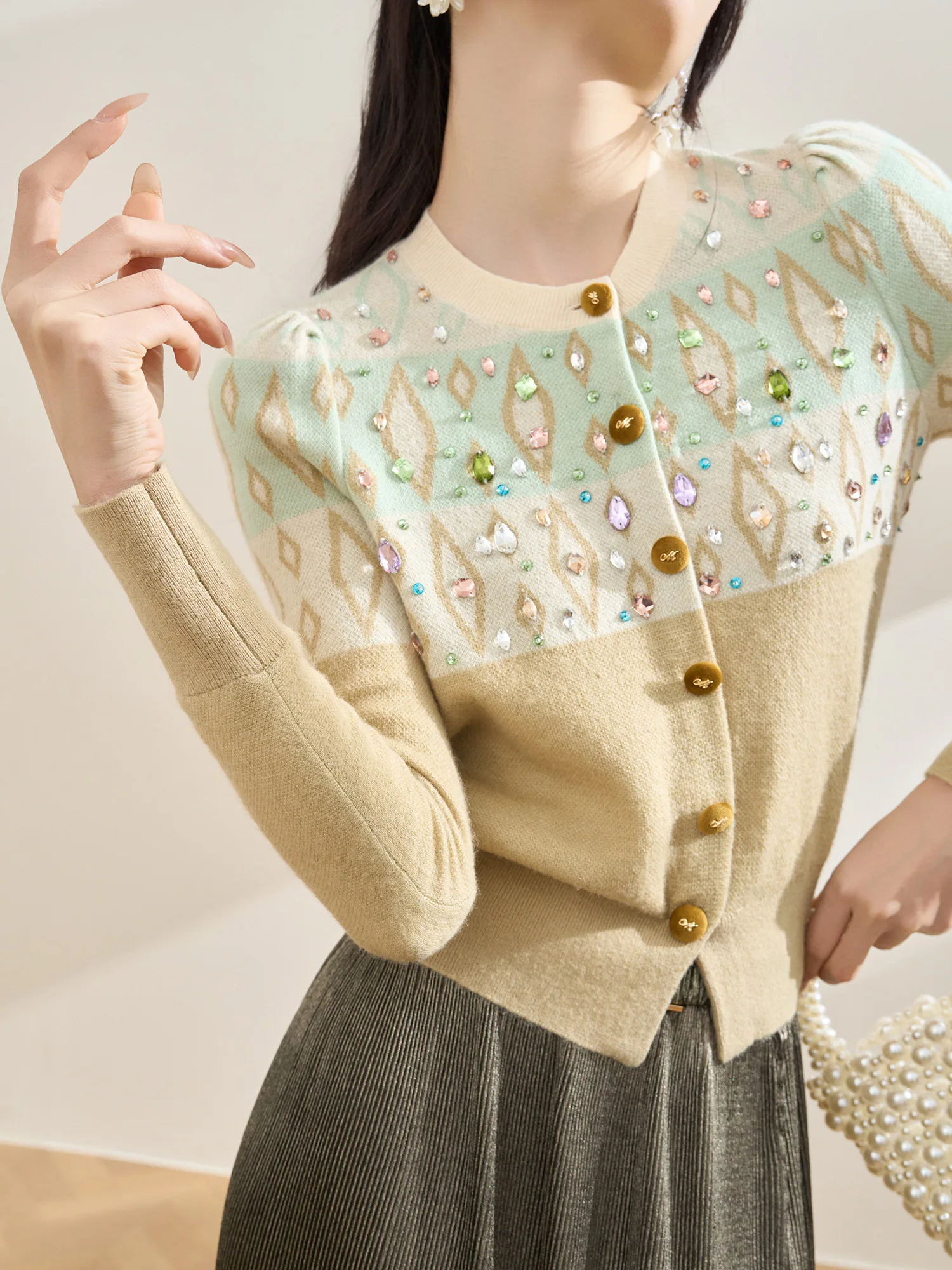 

ort Knitted round Ne Open Cardigan Women's Inner Wear Diamond Studded Color Blo Design Soft Polyester Fiber