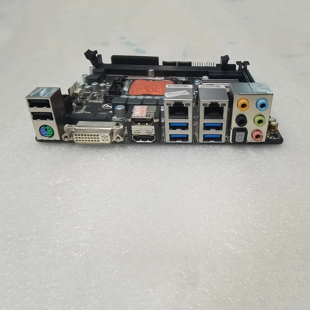 جيغا بايت-اللوحة الأم لسطح المكتب ، ثنائية nic