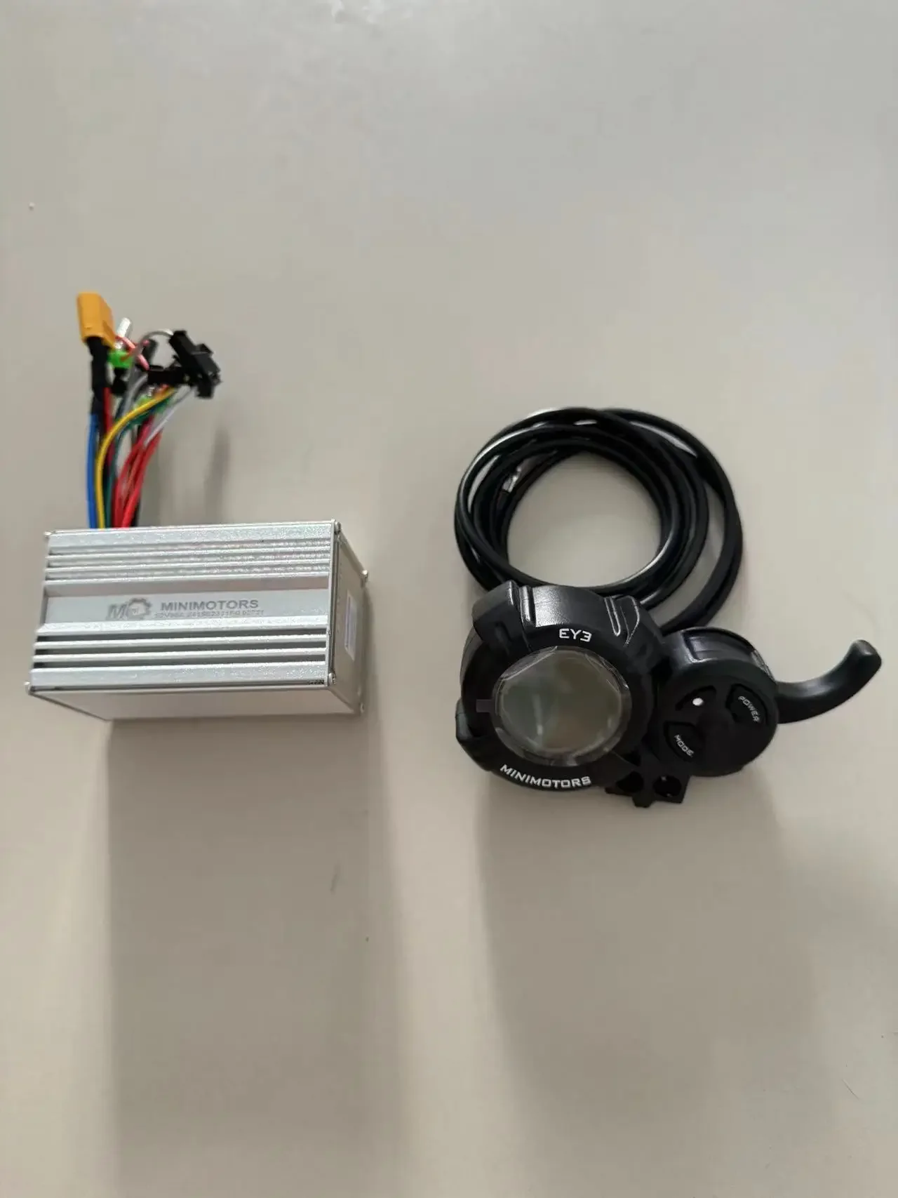 

for FUTUCHER GUN Electric Scooter Spare Parts 52V30AH MINIMOTORS Controller and Miminmotors EYE display