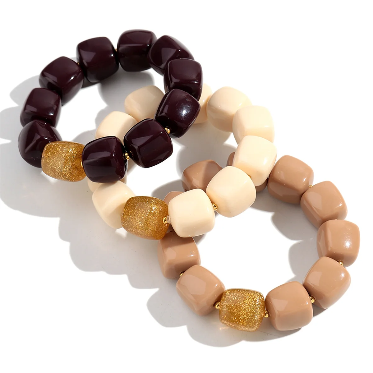 العصرية الاكريليك الملونة هندسية مربع الخرز أساور مرنة للنساء جديد بريق سوار مُزين بالخرز أساور مجوهرات الحفلات