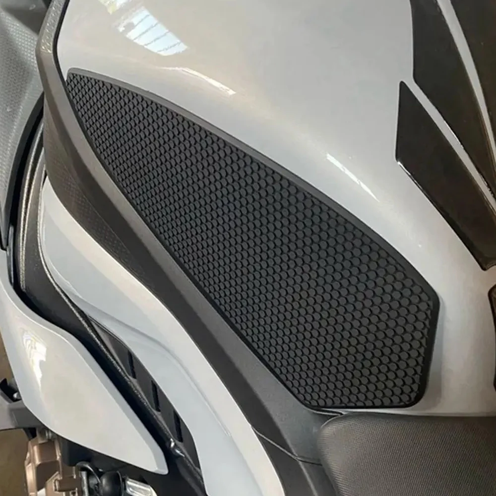Motorcycle Tank Grip Pad Fits for BMW S1000RR S1000R M1000RR M1000R ABS 2019-2025 FuelTank Side Knee Traction Anti Slip Pads Kit