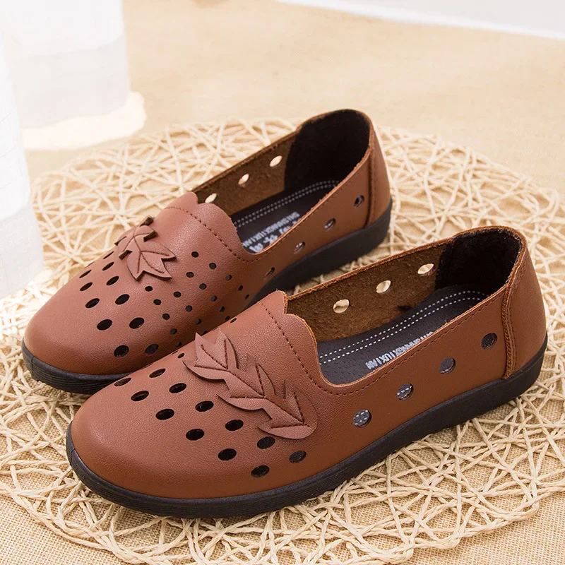 BEYARNESummer shoes women breathable flat shoes leather loafers woman flat shoes classic hole woman