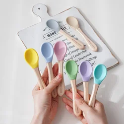 1pc-Pet cat canned food spoon, wooden handle, silicone material, wet food feeding spoon for kittens, pet supplies-random color