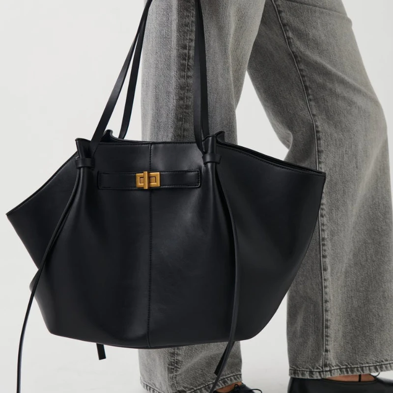 2026 Trend Light Luxury Large Capacity Brief Tote Ladies Stylish Commuter Mommy Single Shoulder Hand Purse