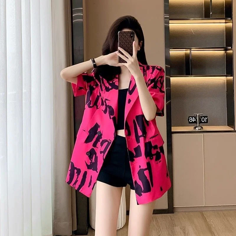 تصميم الأزياء تحسس سترة بدلة حمراء وردية 2025 صيف خريف جديد حسن المظهر مطبوعة دعوى معطف النسخة الكورية دعوى أعلى الإناث