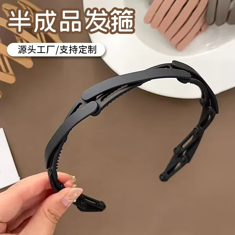 Women's Headband Portable Hair Clip Hole Toothed Round Face Female Cute Accessory Commuting in Style Simple Versatile