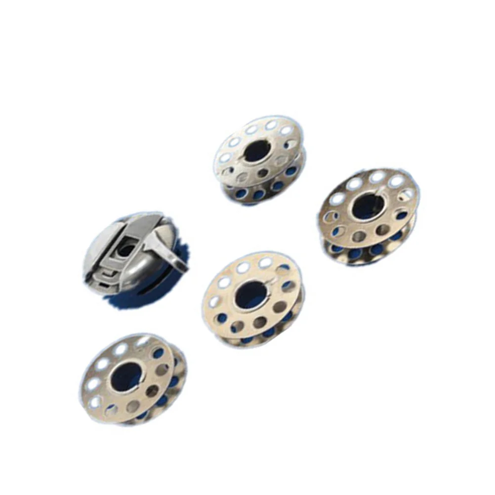 

Metal Bobbin Case Set for Domestic Sewing Machine Durable Wide Slot Bobbin Case Includes 4 Metal Bobbins Fits Most Sewing