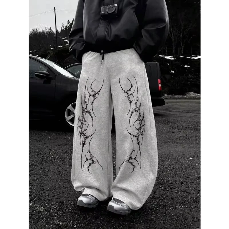 2026 Gothic-Print Gerade Geschnittene Jogginghose Loose Fit Unisex Lässige Streetwear Modische Sportbekleidung Herrenhose