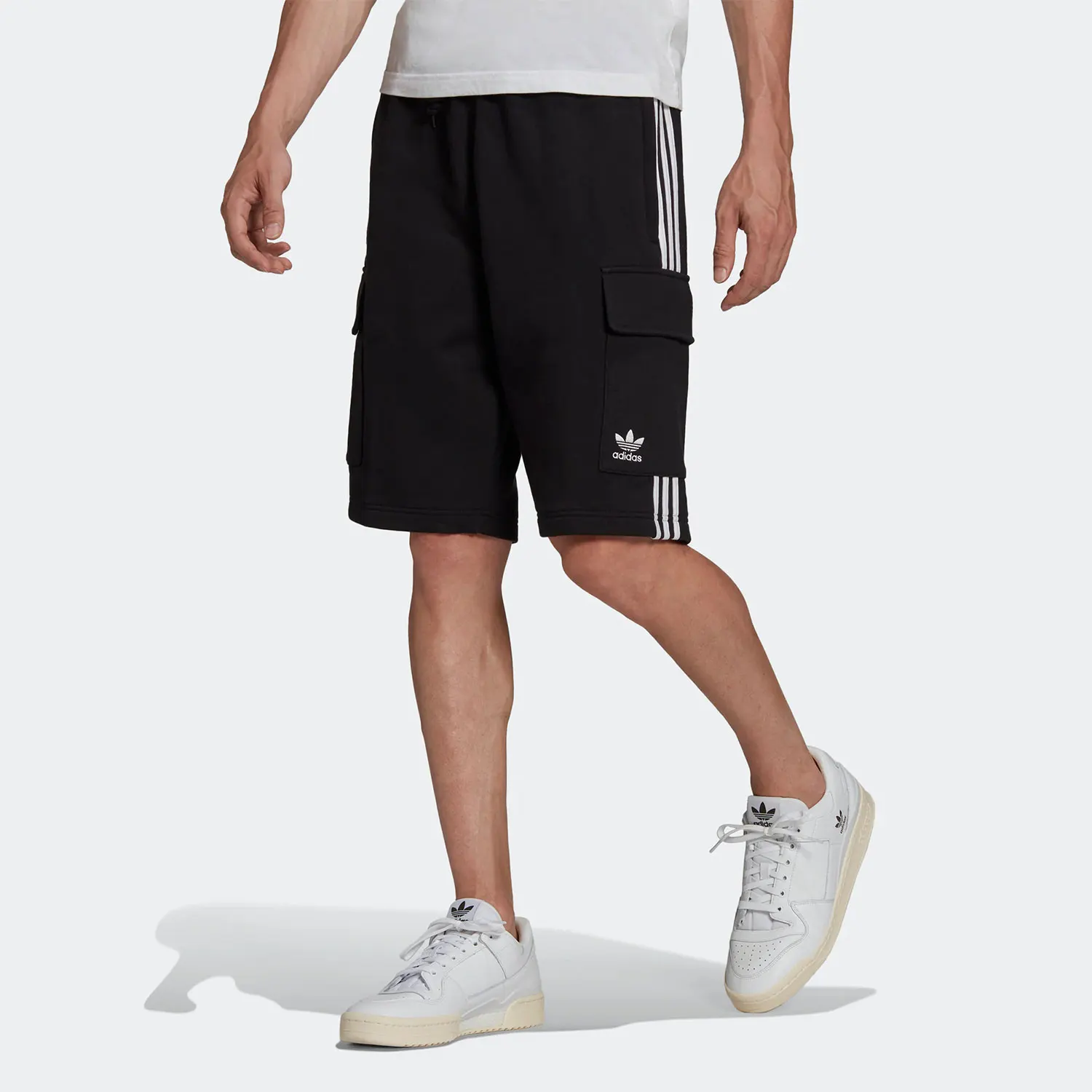 Adidas Originals Authentic Trefoil Men's New Season Casual Sports Shorts HB9542