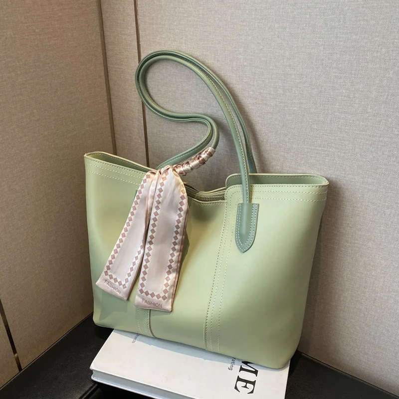 

Trendy Luxury Crossbody Bag Women Designer Inspired 2025 Style Small Lightweight Purse Elegant Look