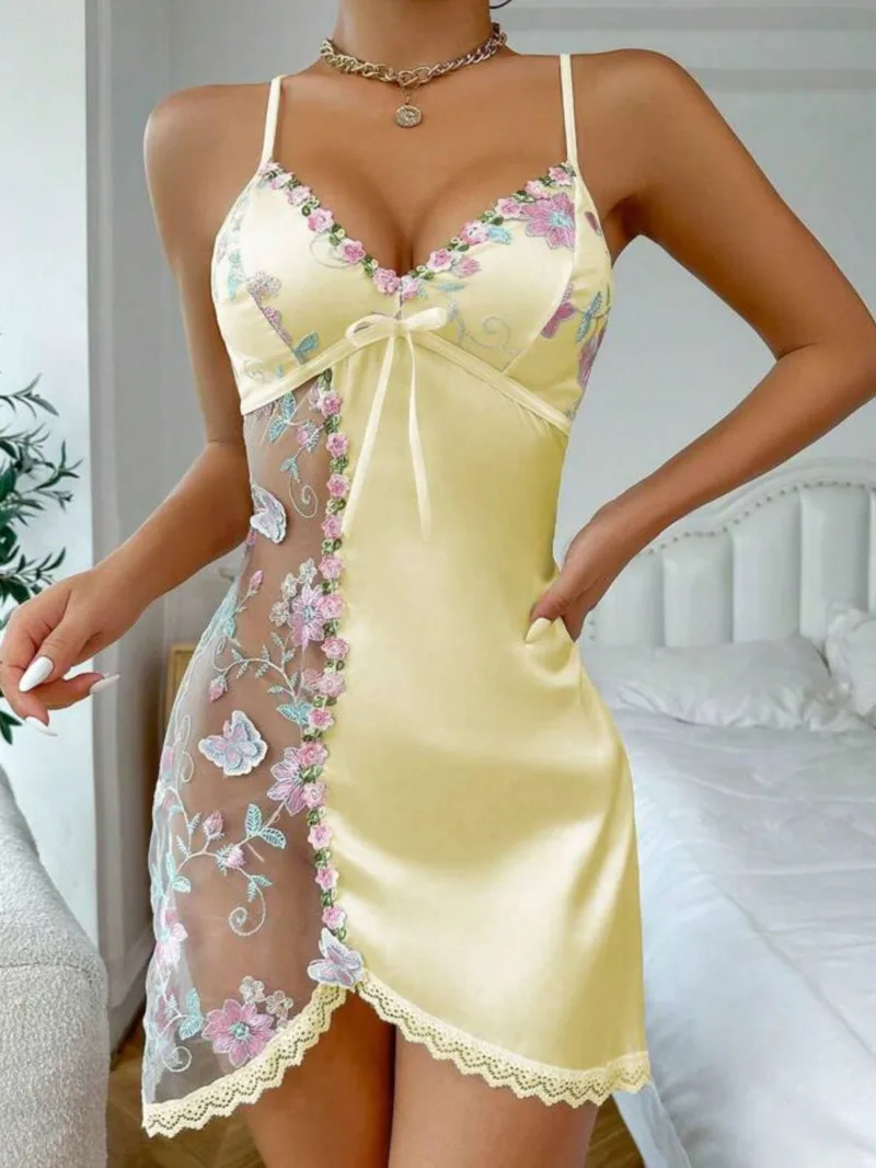 Satynowa koszula nocna z kwiatowym haftem, przezroczystym panelem z siateczki, wiązana z przodu, z koronkowym wykończeniem i wzorem motyli dla kobiet, elegancka N8WP
