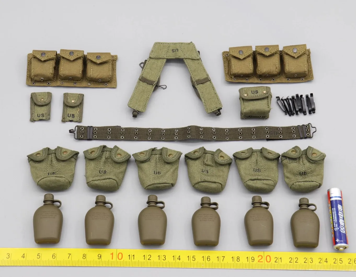 

1/6 UJINDOU UD9029 US. Army LRRP in Vietnam Soldier Toys Model Military Hang Chest Vest Bags For 12" Action Figure Collectable