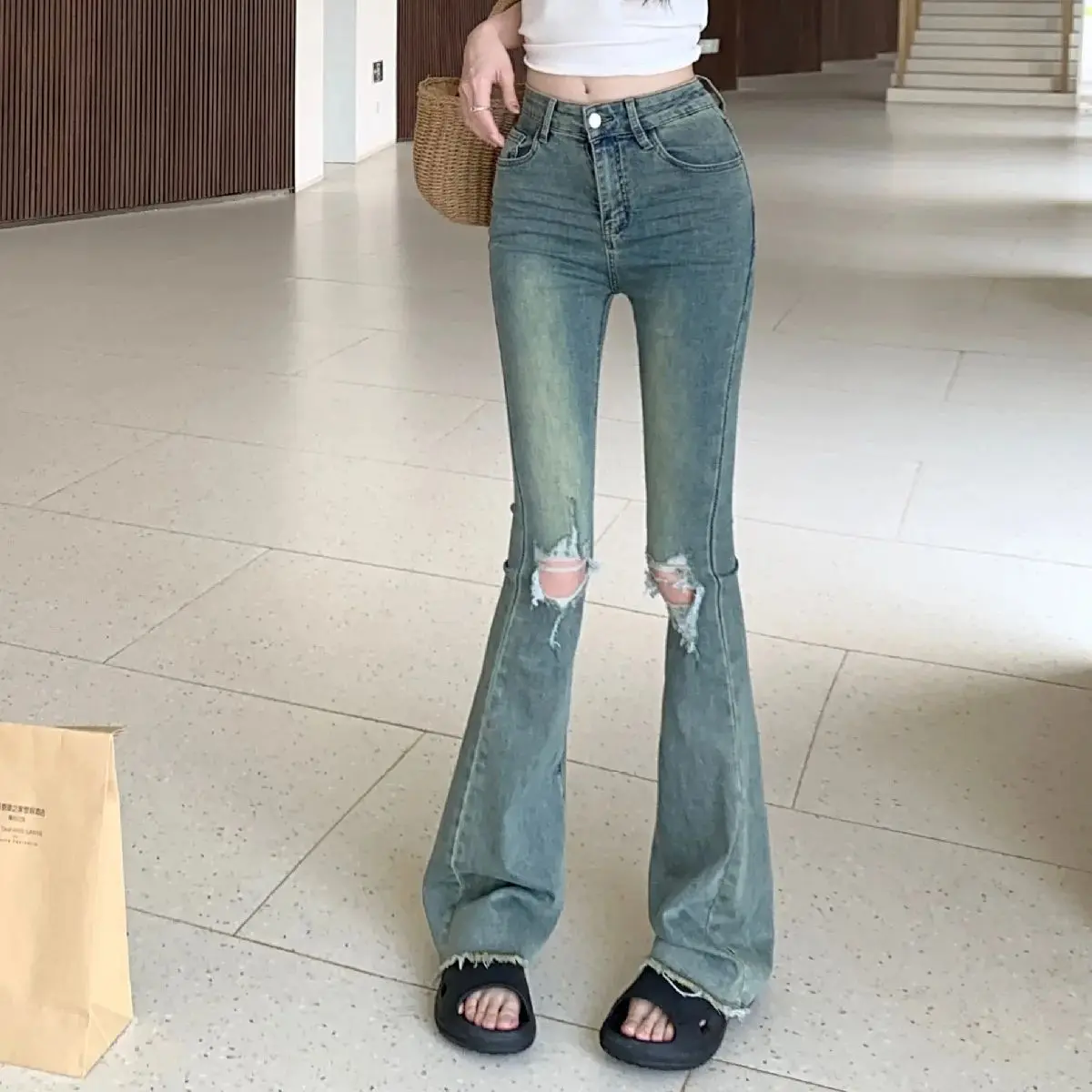 

2025 spring new Korean style Korean style retro versatile high-waist stretch ripped micro-flare jeans