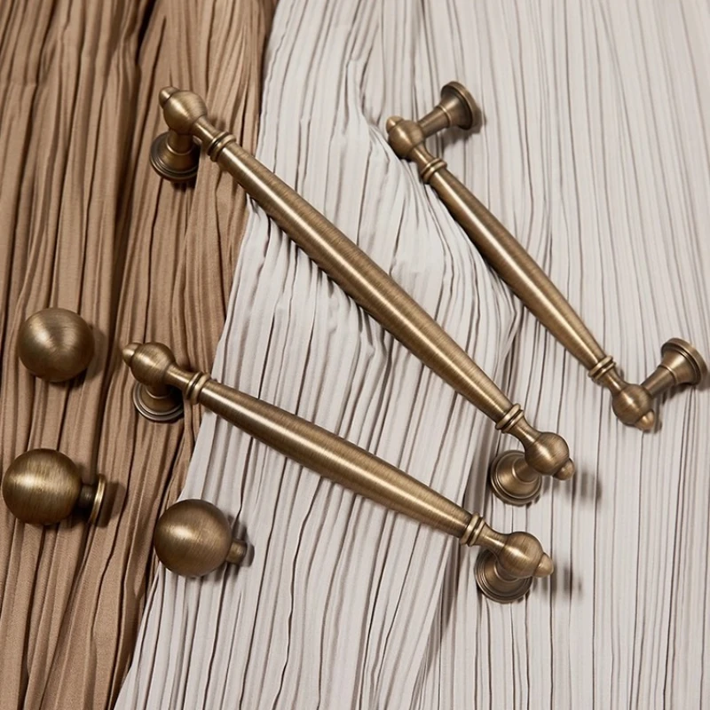 

Middle antique style brass carved handle drawer wardrobe door French antique bronze kitchen cabinet sub shoe cabinet handle