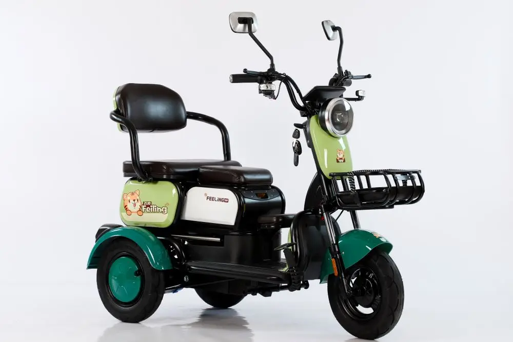 Atacado personalizado de 3 rodas dobrável triciclo elétrico de passageiros scooter de três rodas para adultos