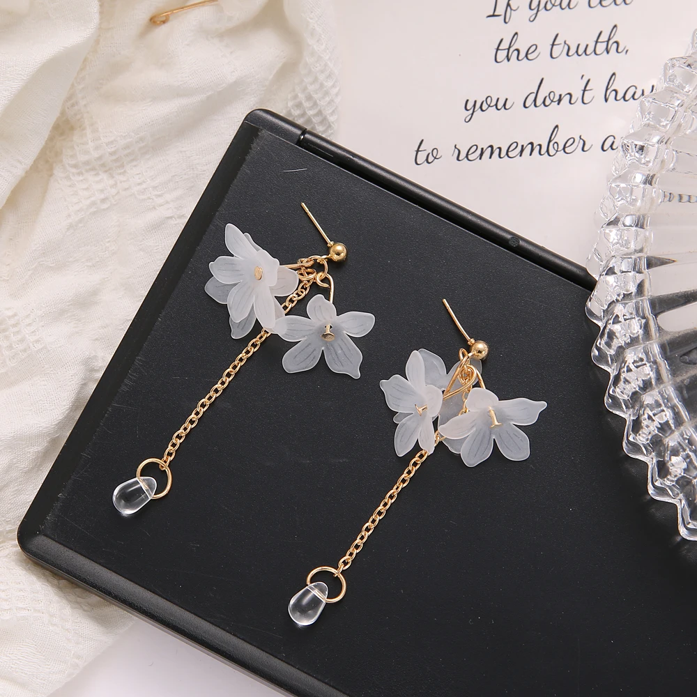 ALIUTOM Elegant White Long Earrings Liliy of the vally Acrylic Flower Wedding Dress Earring for Women Bride Fancy Accessories