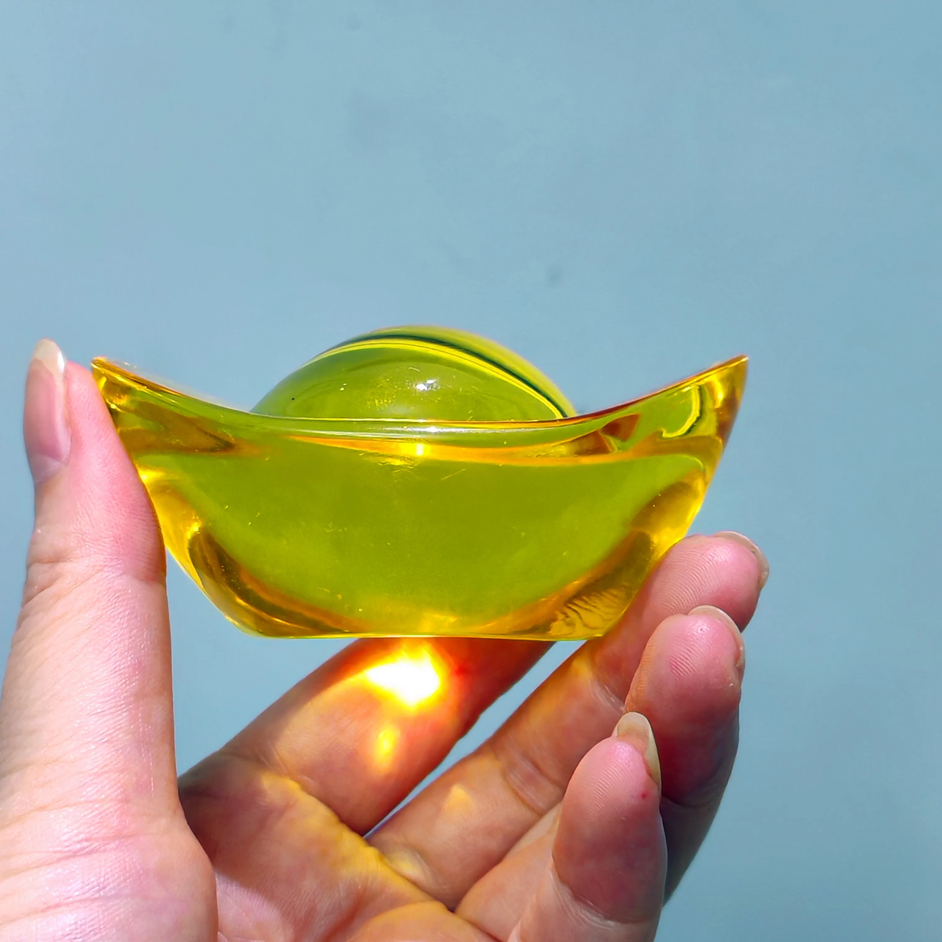 1 piece of artificial crystal glass wealth-bringing feng shui Chinese element ingots, glass feng shui statues, home feng shui de