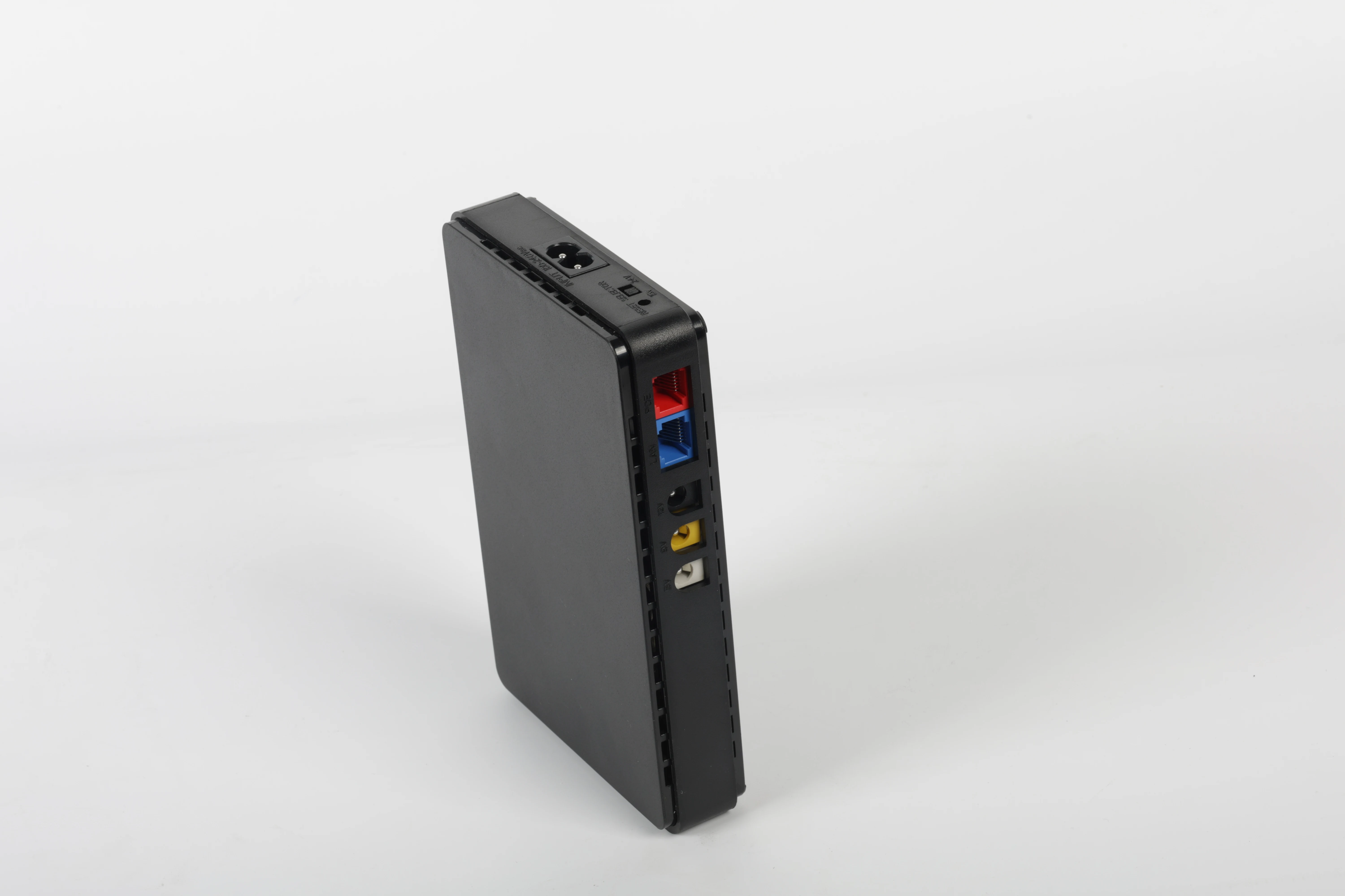

18W 36w 8800 mAh 20000 mAh uninterruptible power supply 12v 2a mini wireless router