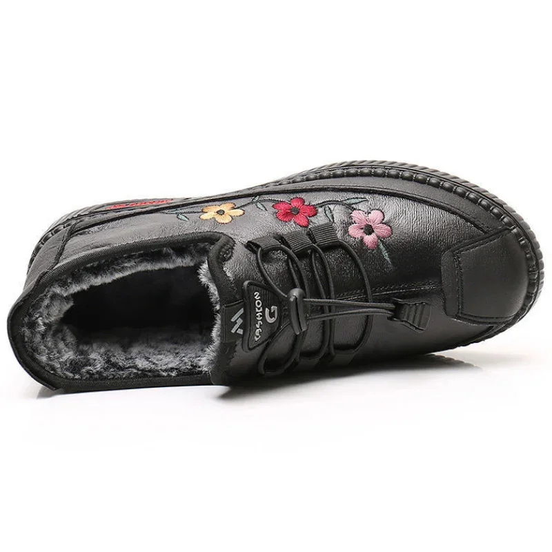 Leather Fur Moccasins Women Sport Sneaker for Elderly Female Soft Warm Comfortable Loafers Zapatos Mujer Chaussures