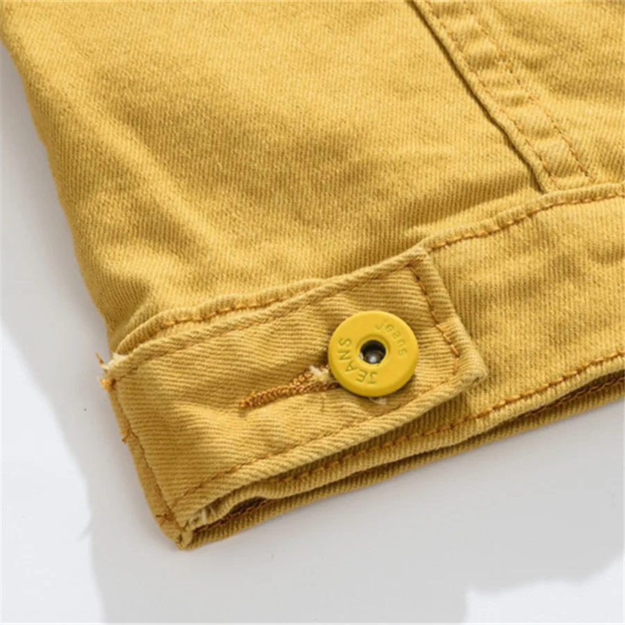 สีเหลือง DENIM แจ็คเก็ตผู้ชายสีทึบกางเกงยีนส์แจ็คเก็ต SLIM FIT เสื้อแฟชั่นคาวบอย Streetwear ฤดูใบไม้ผลิฤดูใบไม้ร่วง Hip Hop เสื้อผ้าผู้ชาย