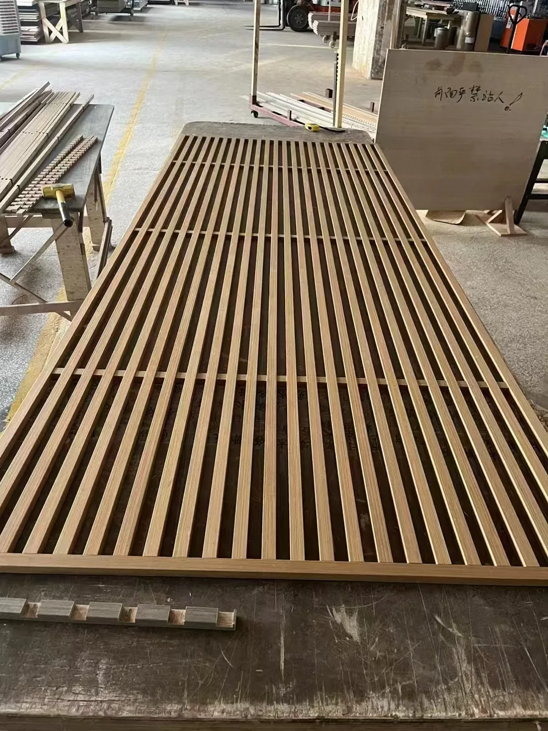 2026 Chengxiang Great Wall Wallboard PVC Veneer Fluted Solid WPC Wood Decorative Grille Panels for Decorationpromote sales