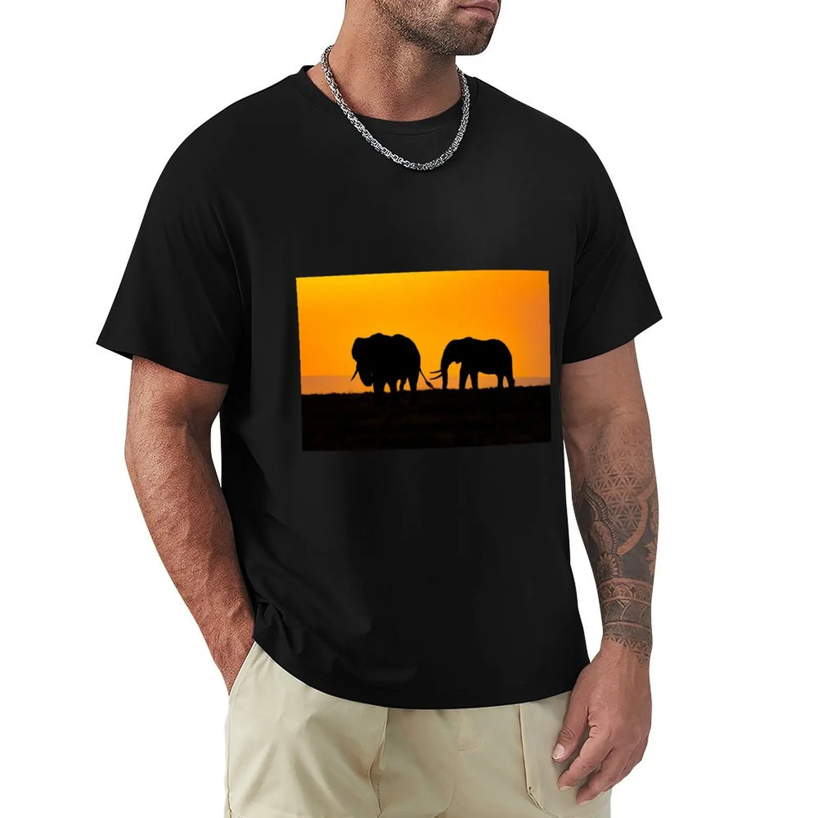 

Elefant i solnedgngen T-Shirt blanks luxury designer street wear heavy weight t shirts for men