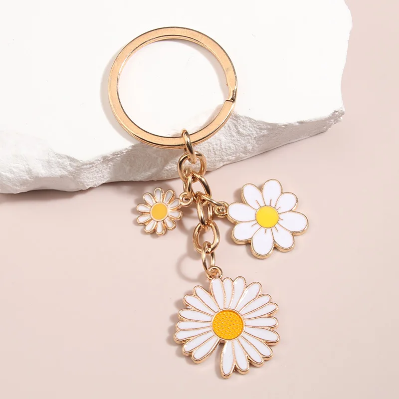 Cute Enamel Sunflower Keychain para mulheres, Anel chave da flor, Sweet Key Chains para meninas, Handbag DIY Jewelry Gifts