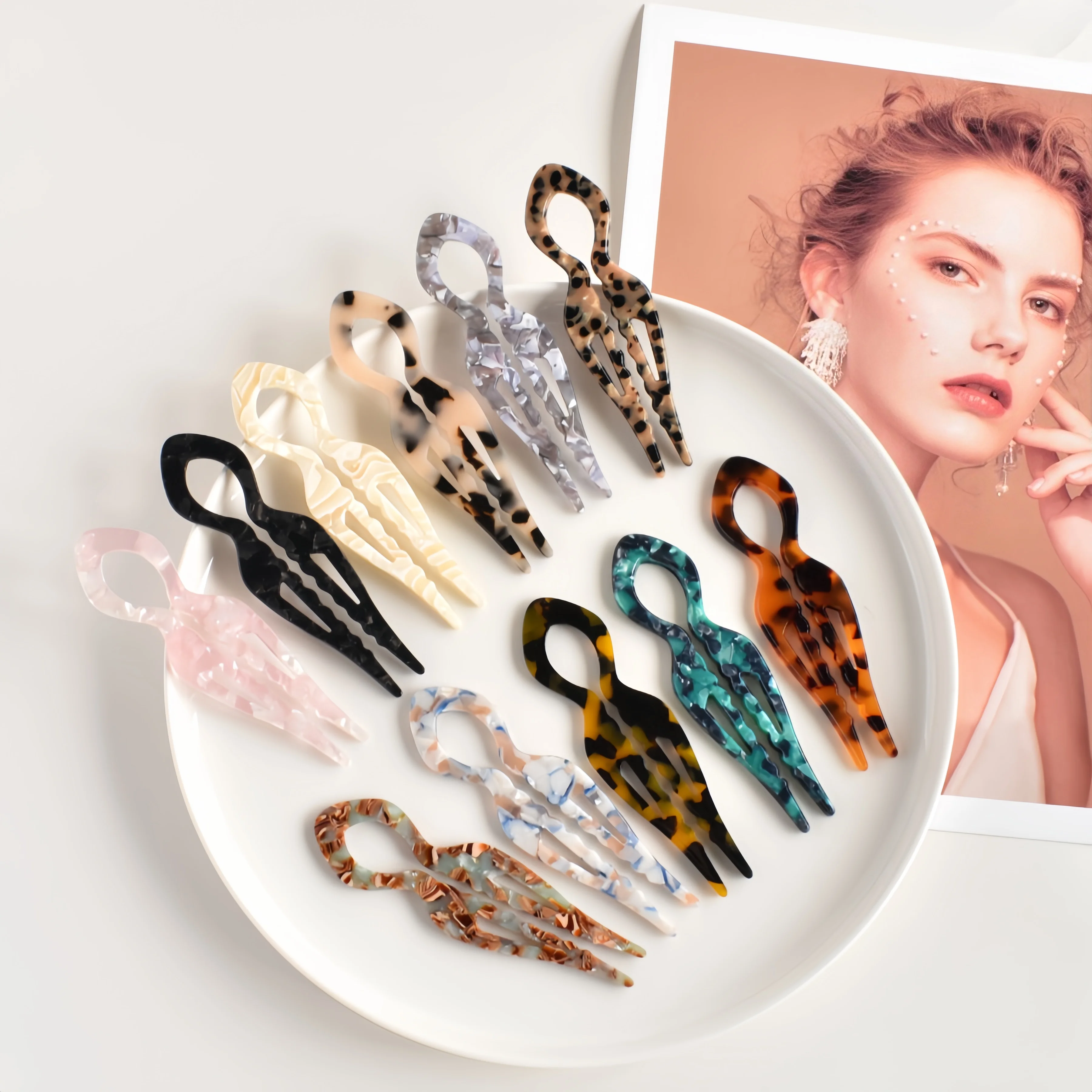 قطعة واحدة من دبوس الشعر على شكل ذيل السمكة الأكريليك على شكل حرف U - دبوس شعر فرنسي ملتوي - دبوس شعر كعكة كسولة - مناسب لجميع أنواع الشعر