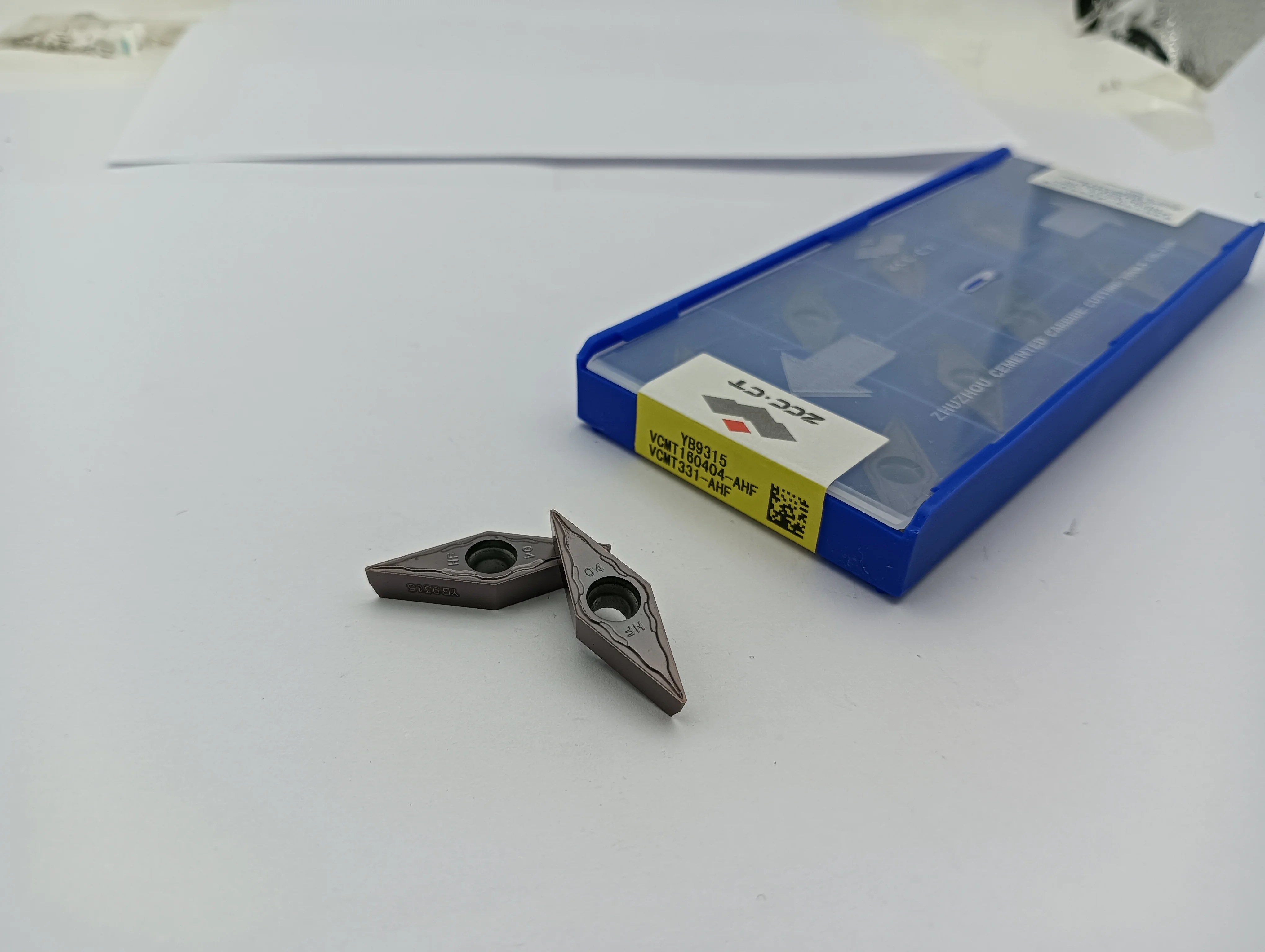 lame-de-tour-cnc-en-forme-de-diamant-originale-et-authentique-zcc-ct-vcmt160404-ahf-vcmt160408-ahf-vcmt160412-ahf-yb6315-yb9315