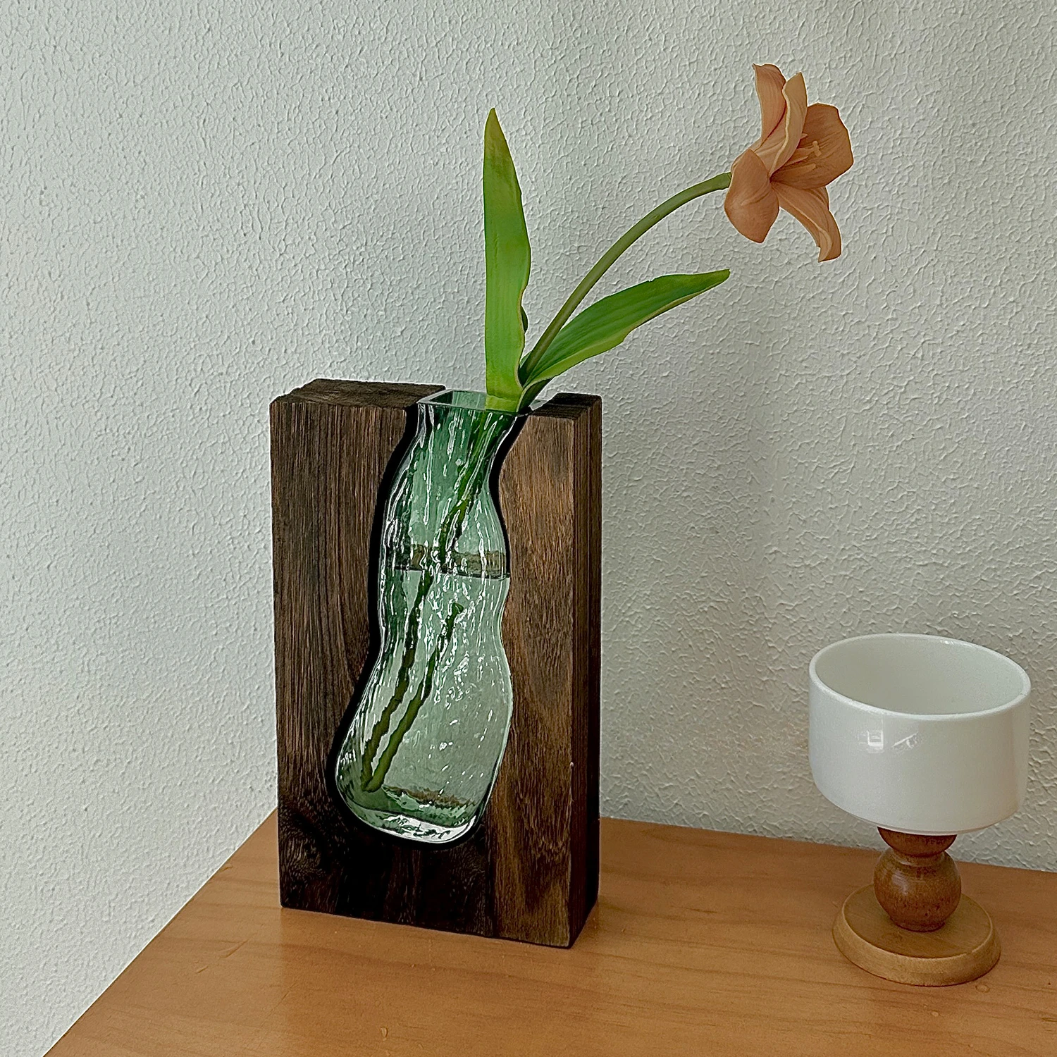 

Log transparent green glass vase hydroponic decoration