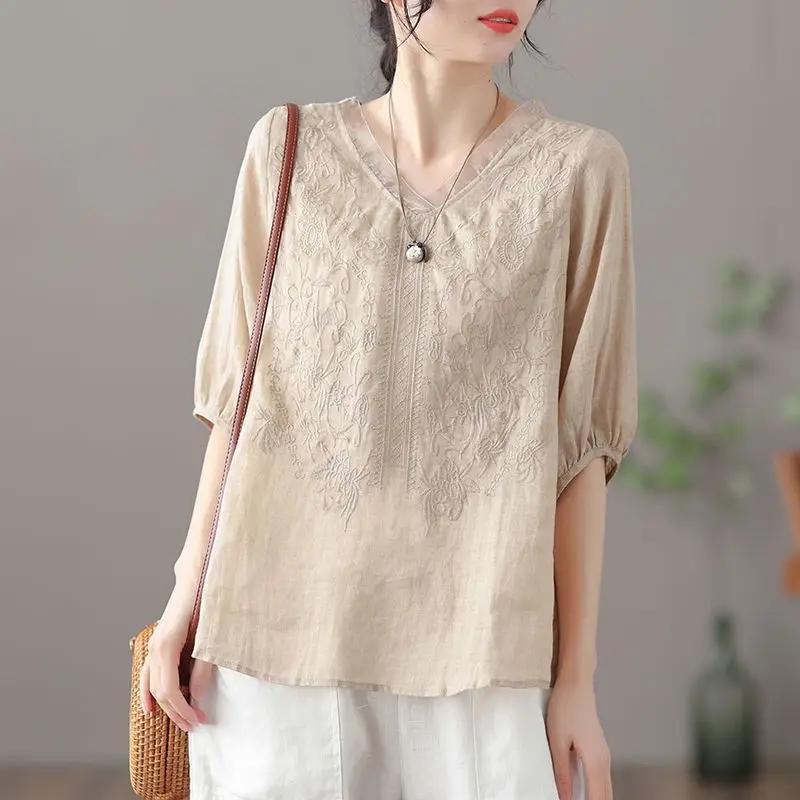 Summer New Fashion Vintage Loose Korean Pullovers V-Neck Embroidery Spliced Half Sleeve Women\'s Cotton and Linen T-shirt Tops