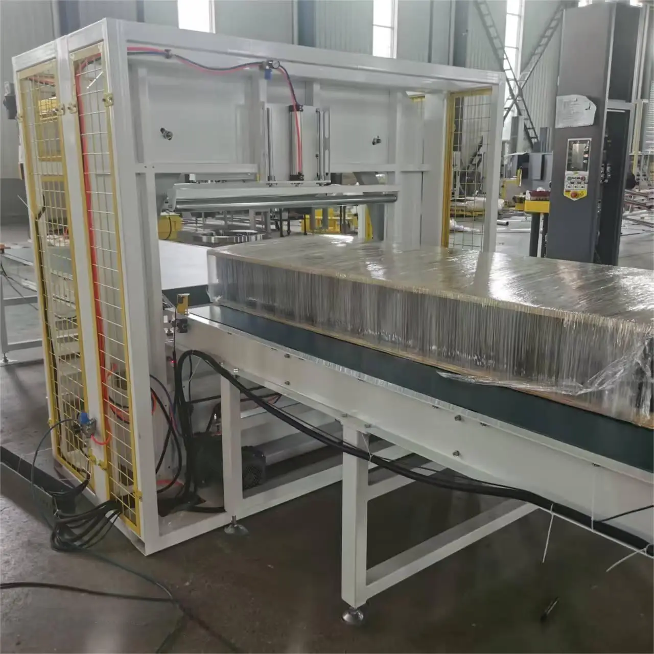 Film Tape Wrap Orbital Wrapping Machine Flow Skid Wrapper Horizontal Stretch Ring Packing Machine Customize