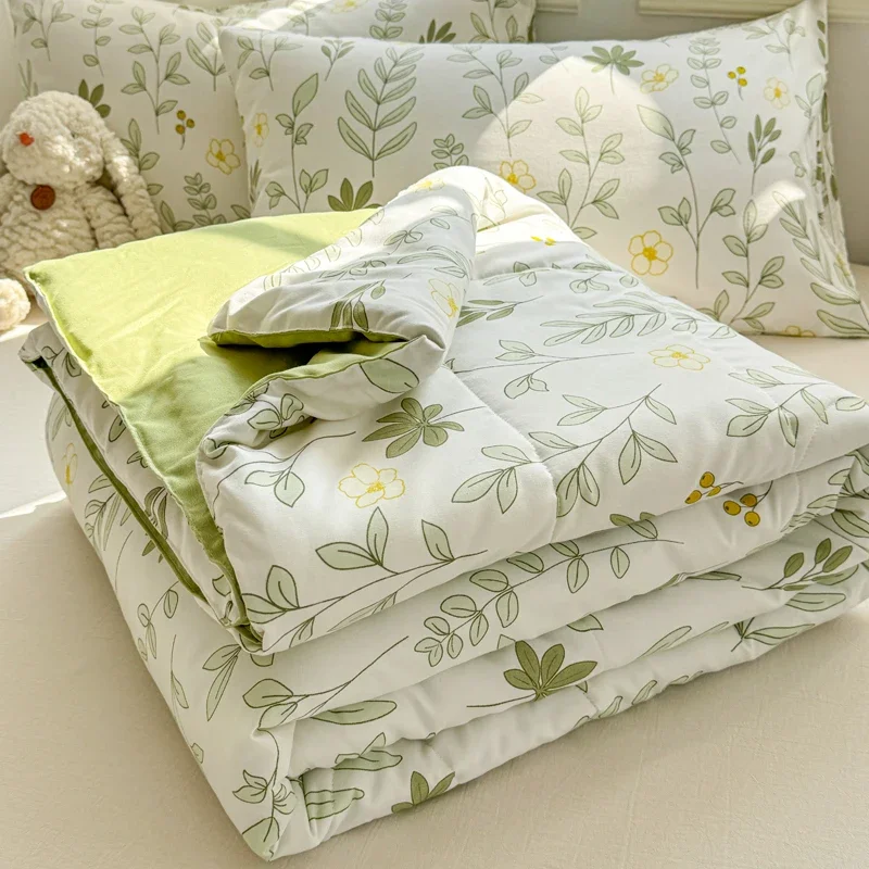 Cool Refreshing Summer Comforter Specialized in Breathability Duvet Soft Skin Friendly Breathable Blanket Single Double Quilt