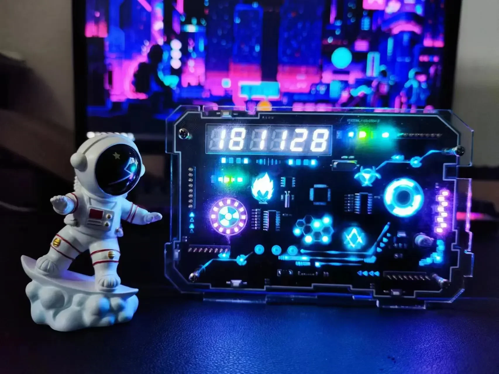 Imagem -03 - Cyberpunk Rgb Led Arte Relógio Sense Tecnologia Atmosfera Jogo Decoração Desktop Acessórios 2.0 Seis Tubo Digital 2024