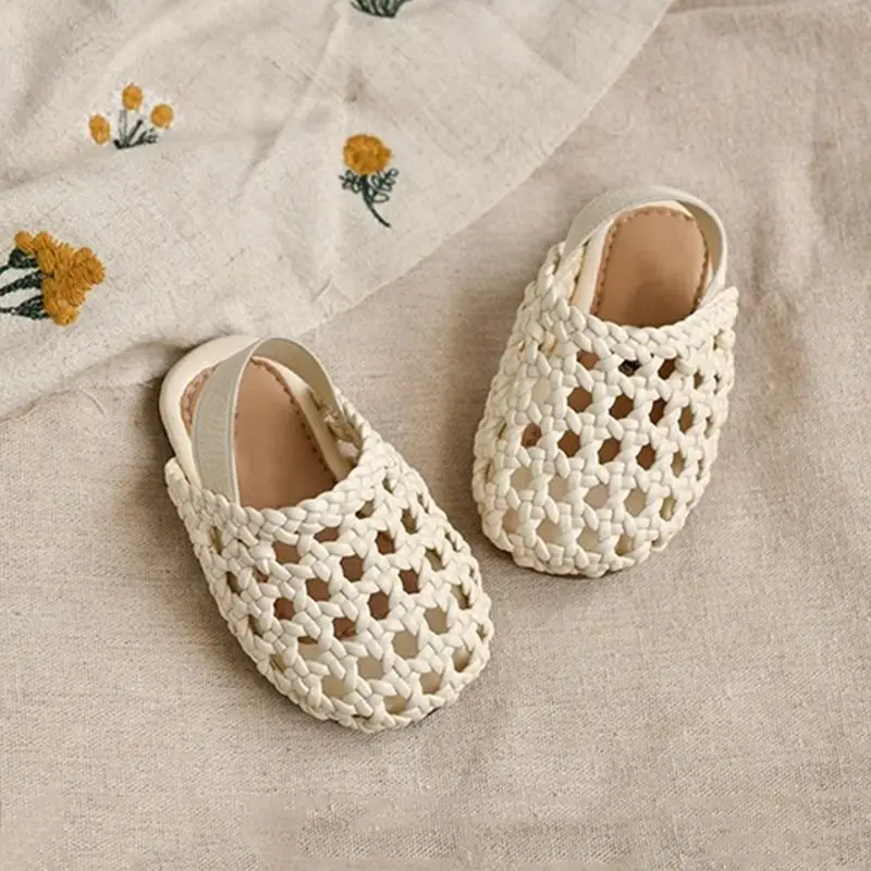 2026 New Princess Style Baby Girl Sandals Anti-Slip Soft Sole Walking Shoes for Toddlers 1-3 Years Summer