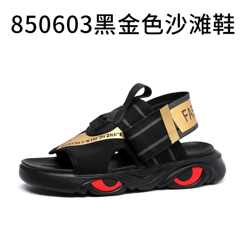

Черно-золотая мужская обувь. Нескользящая пляжная обувь на открытом воздухе. Мужские летние дышащие повседневные сандалии. Молодежные тапочки на мягкой подошве.