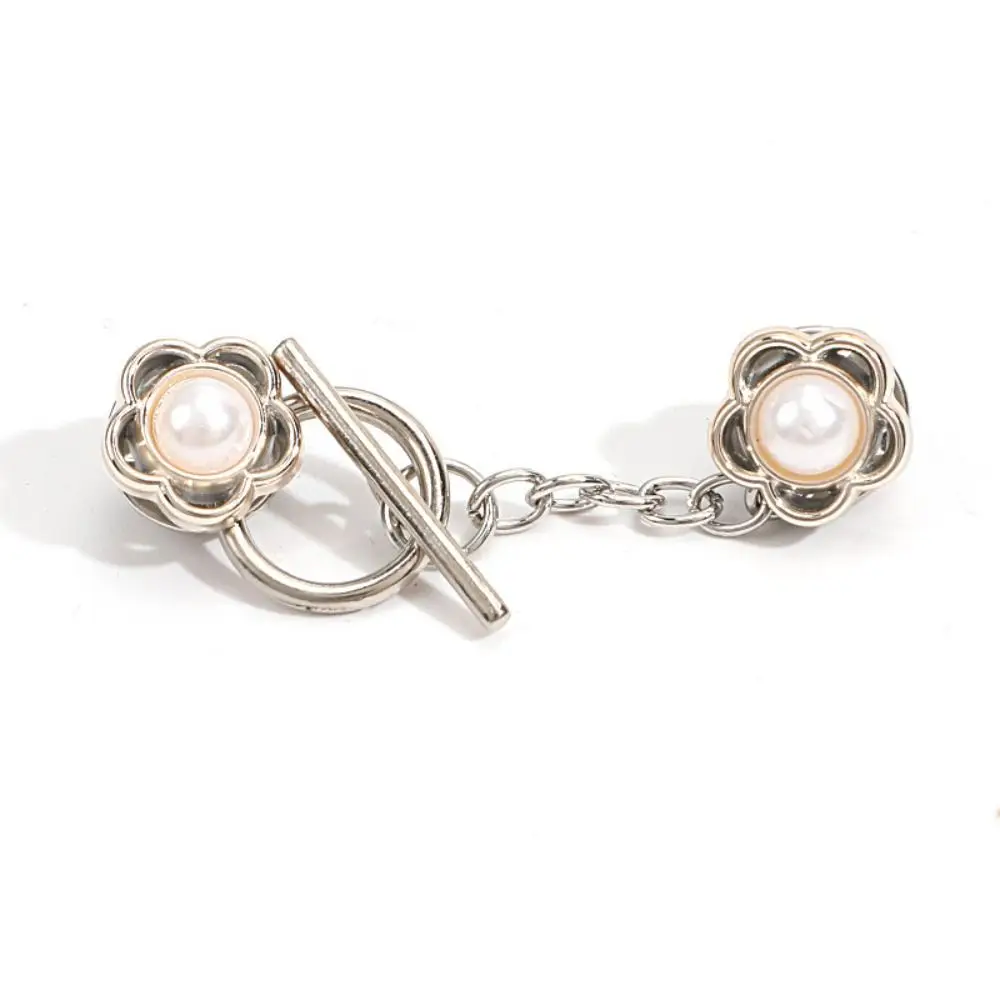 Clothing Women's Tighten Waist Brooches Cardigan Detachable Nail-Free Pin Pearl Brooch Fixed Close Neckline Decorative Brooch