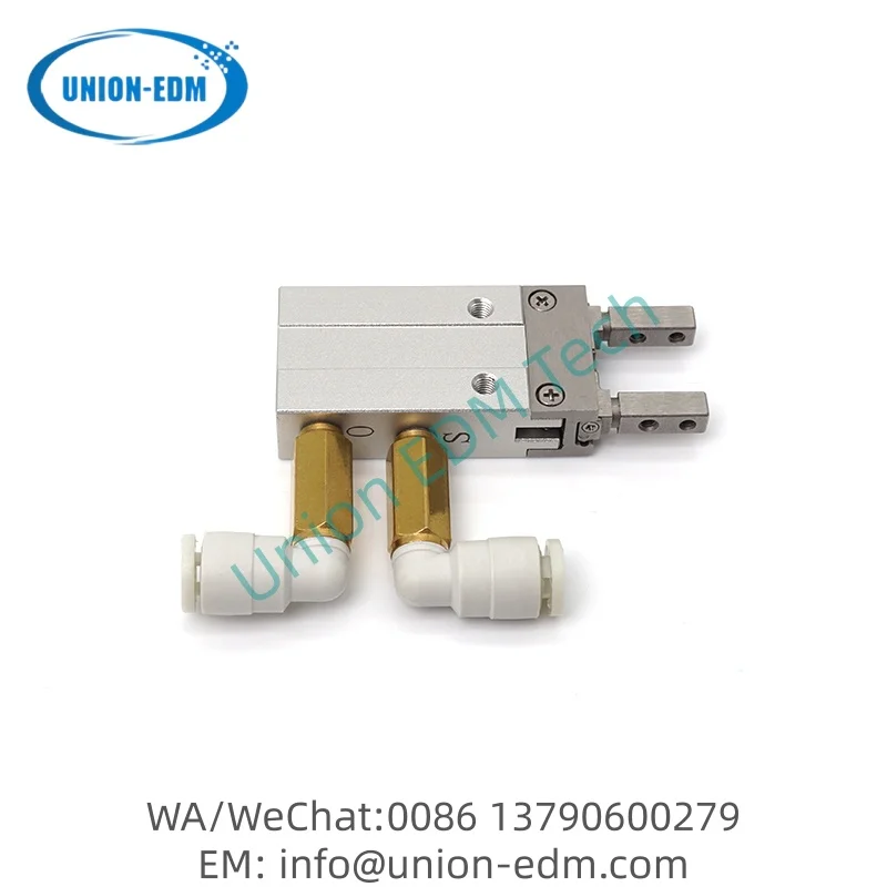 A290-8110-v607#STD Fanuc EDM supplies gripper complete  wear parts EDM replacement parts Wire EDM consumables parts